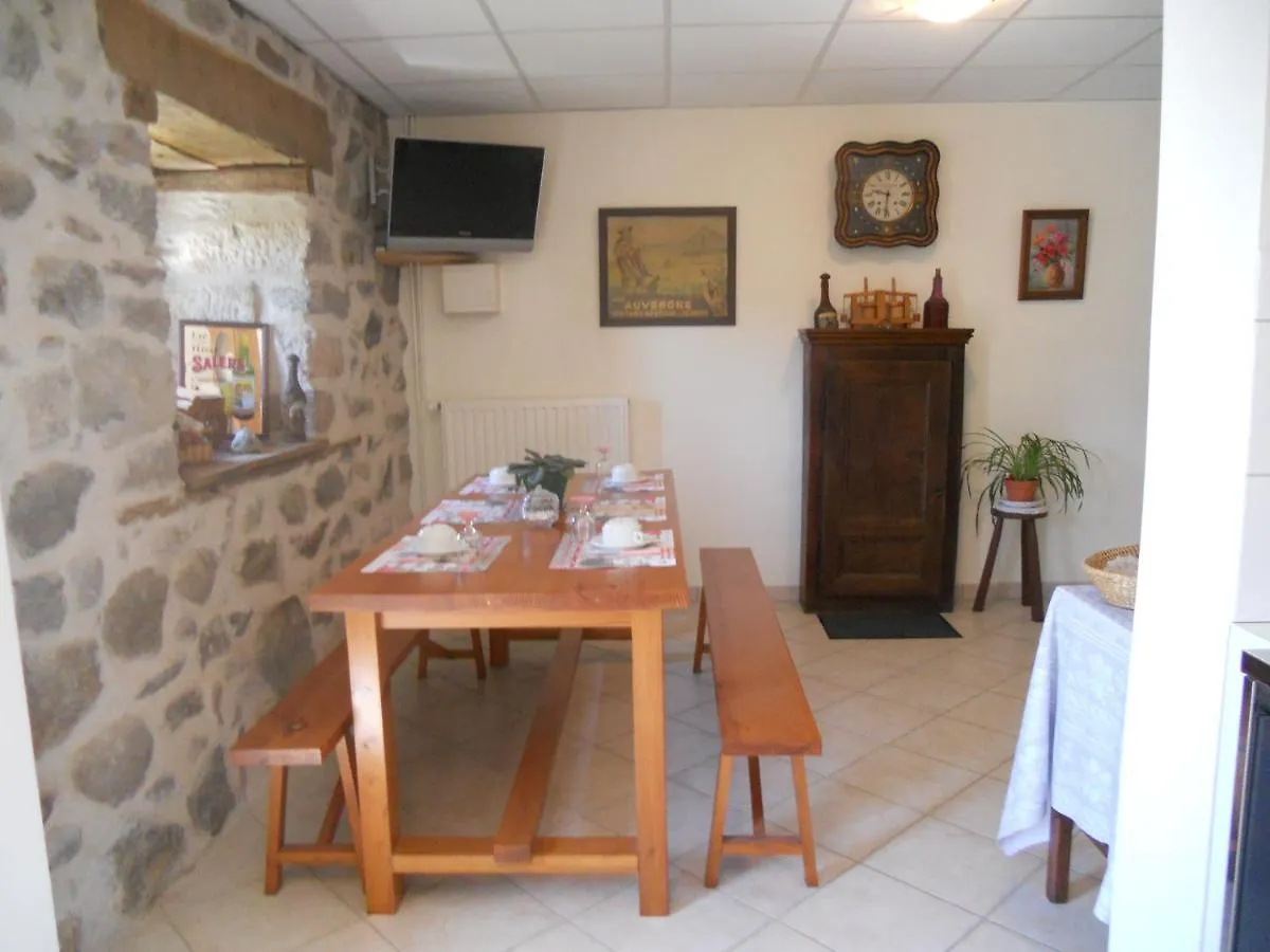 *** Bed & Breakfast Annie Jouve Chambres D'Hotes Champassis Vebret France